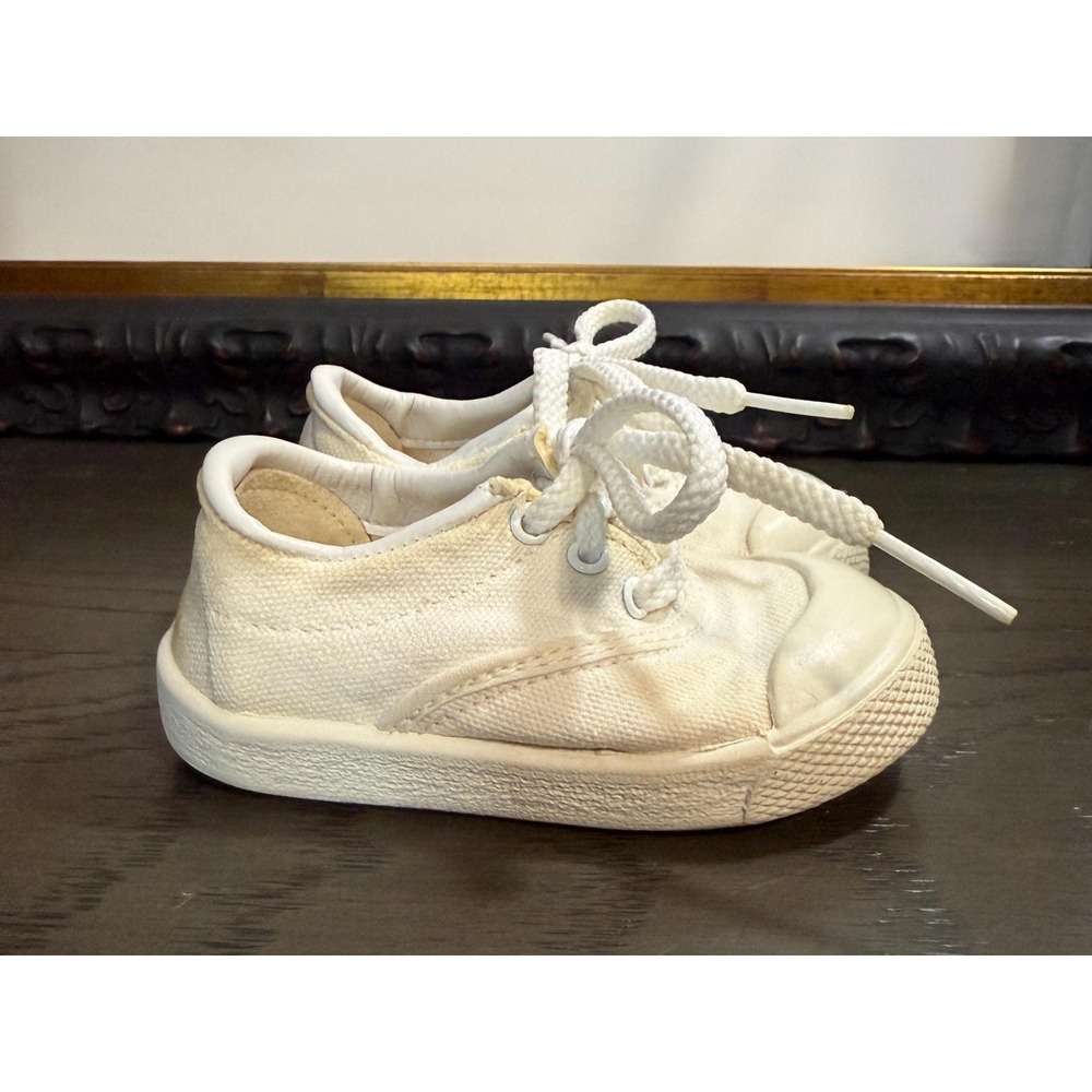 Unbranded‎ Vintage White Canvas Baby Shoes (Size 2)
